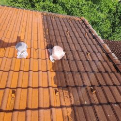 Pred in po izvedbi čiščenje strehe - Crystal Clear